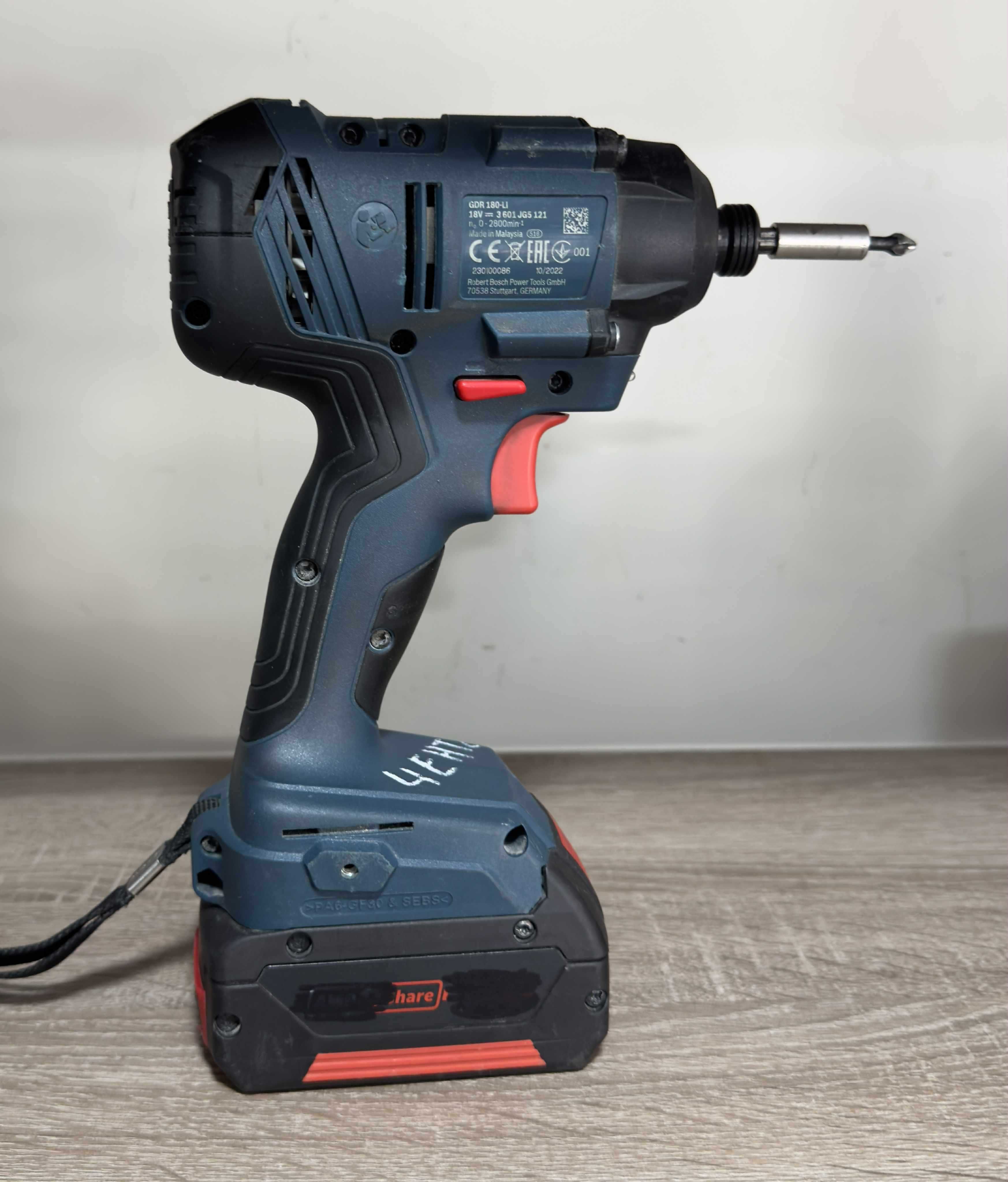 Продавам Акумулаторен гайковерт BOSCH GDR 180-LI 2 с батерия