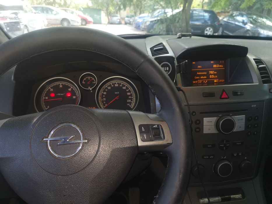 Опел зафира б 1.9 120к