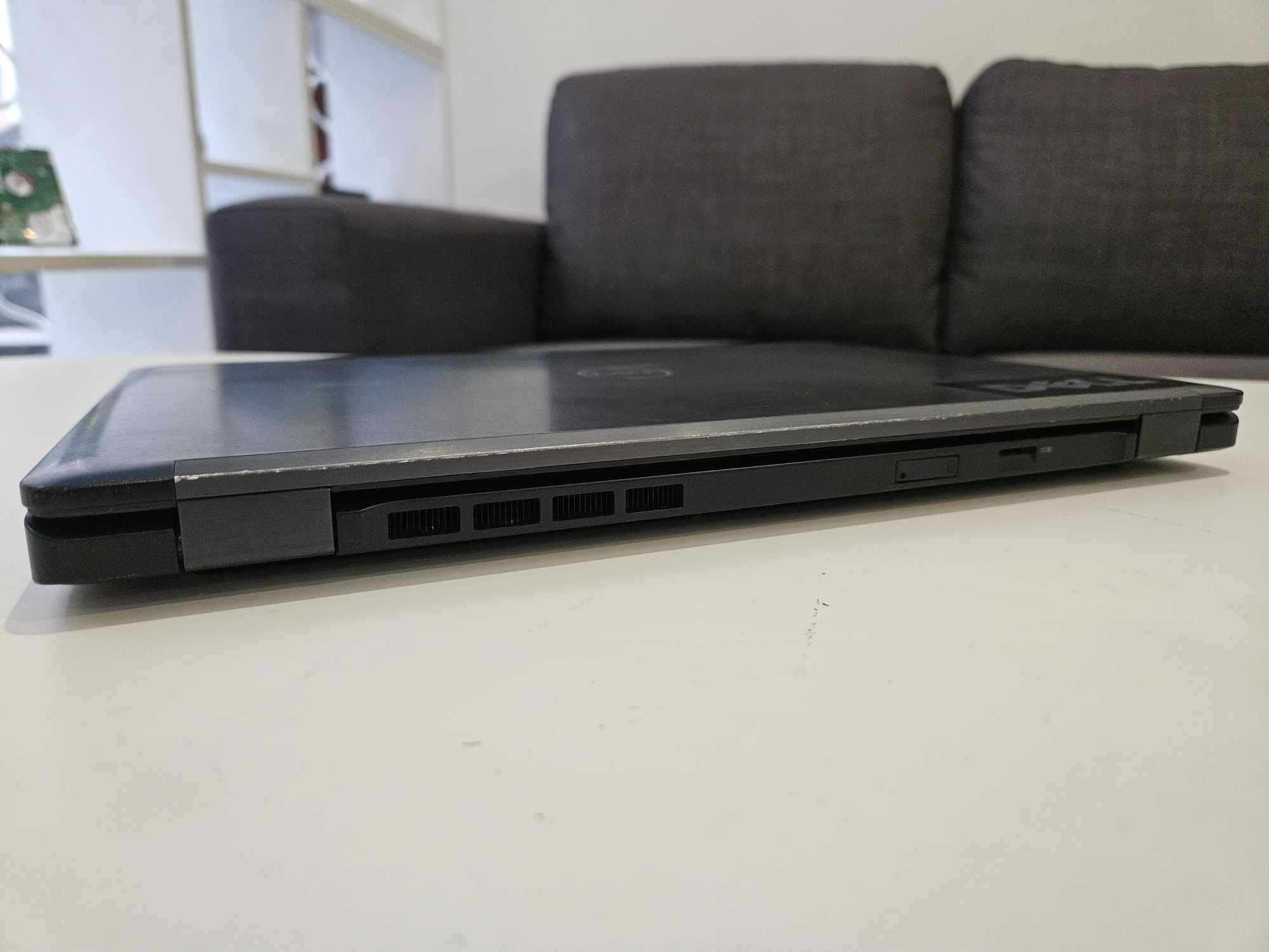 +Гаранция! Лаптоп Dell 5290 Intel Core i5-8250U / 8GB RAM / 256GB SSD