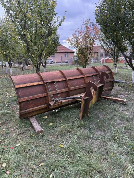 Lama zapada// jcb, case, kat // se poate adapta pe buldo!!