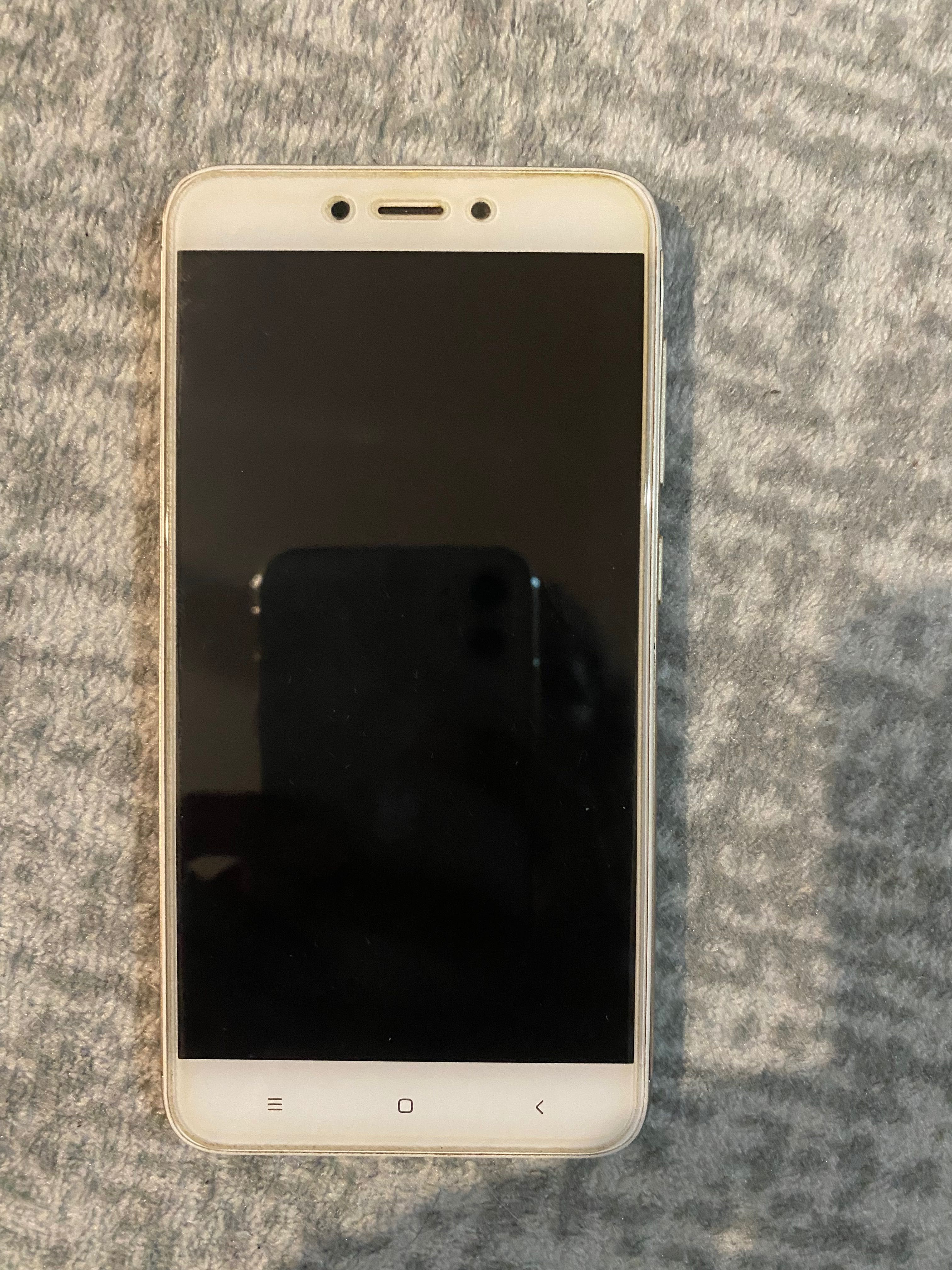 Три телефона Redmi 9 , redmi 9 NFS и малко redmi