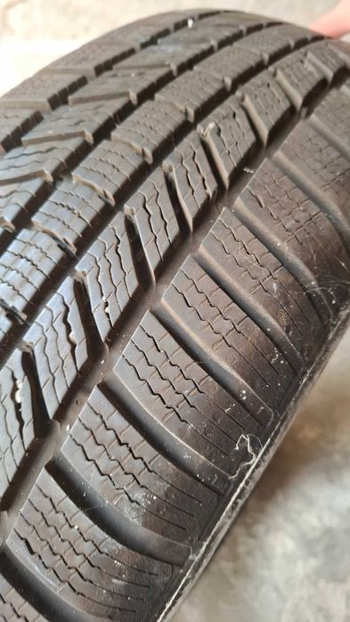 Зимни гуми Continental 205/60/16 -4бр dot 2623
