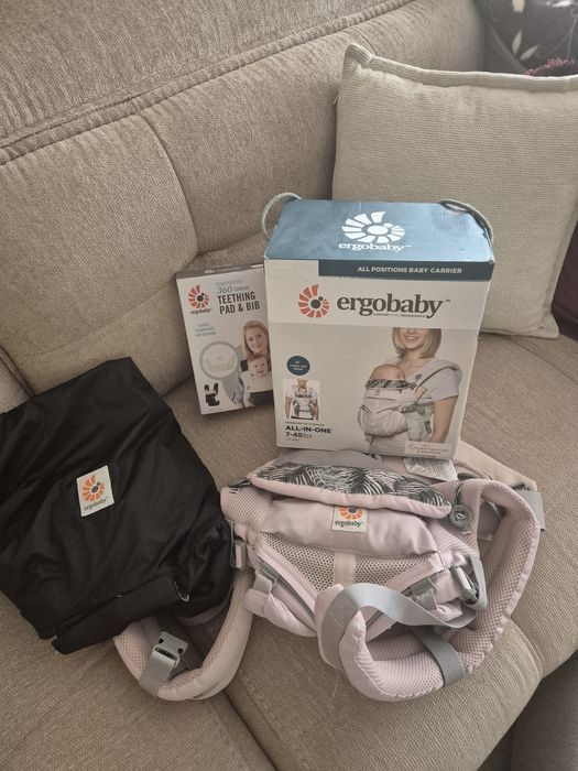 Раница Ergobaby omni 360, лигъвник и покривало.