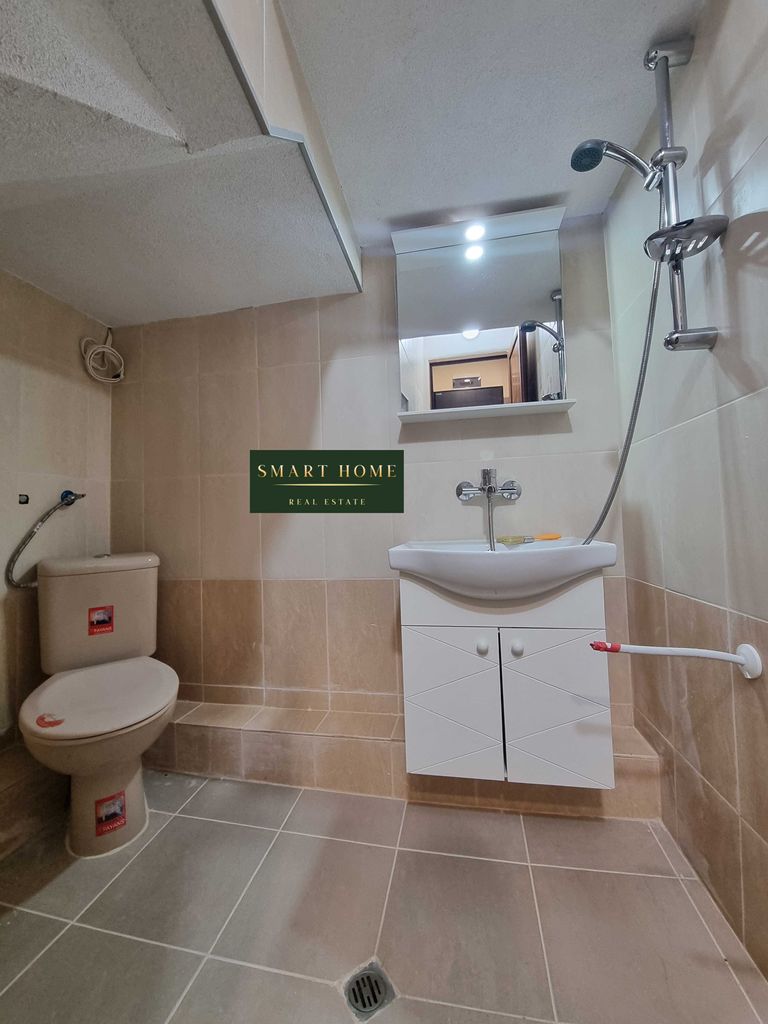 Дава се под наем Офис в Горна Оряховица - 60 кв.м за 357 € - Снимка #3