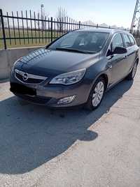 Opel Astra J 1.7 125 к. 2011 г.