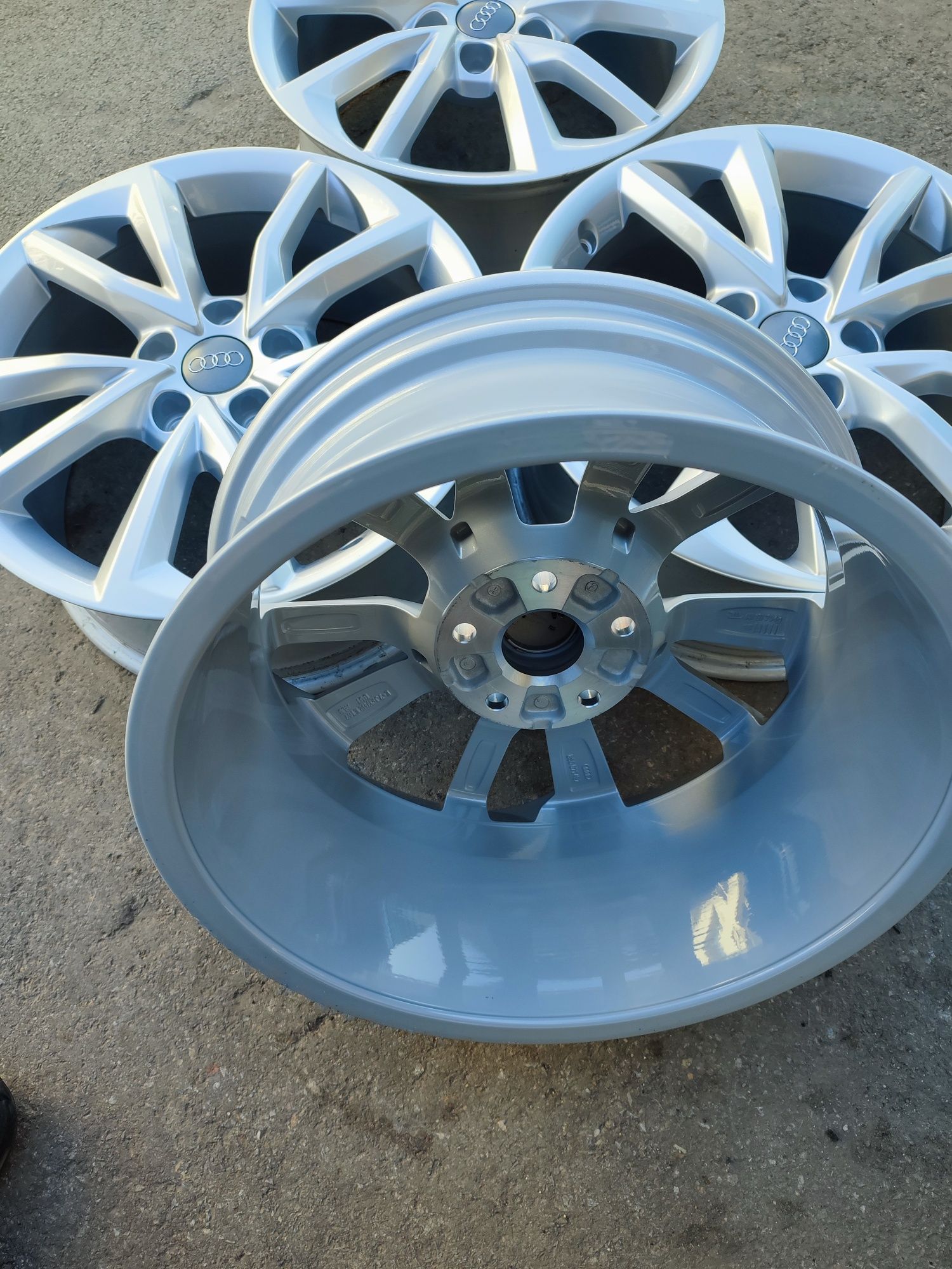 17" оригинални алуминиеви джанти за Audi A3,Q2,Q3/Vw/Skoda.