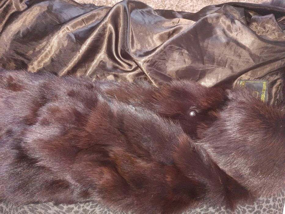 Haină din blană naturală de vulpe