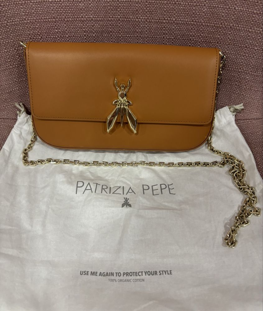 Чанта Patrizia Pepe нова