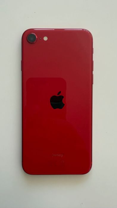 iPhone SE 2nd gen (2020) 128GB + 2 Подаръка: кейс UAG и Apple слушалки