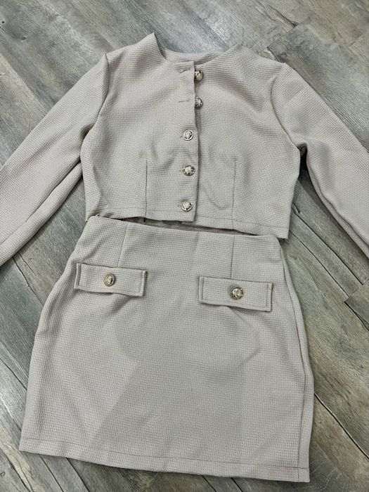 Костюмчета и рокли от букле