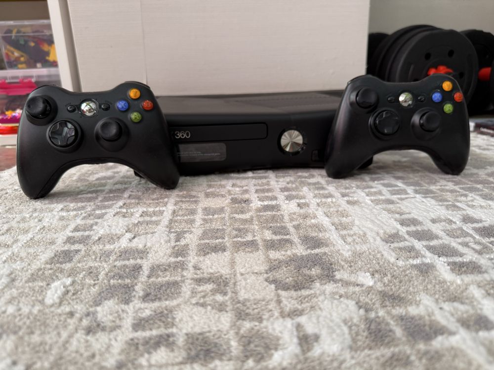 XBOX360 с дисками
