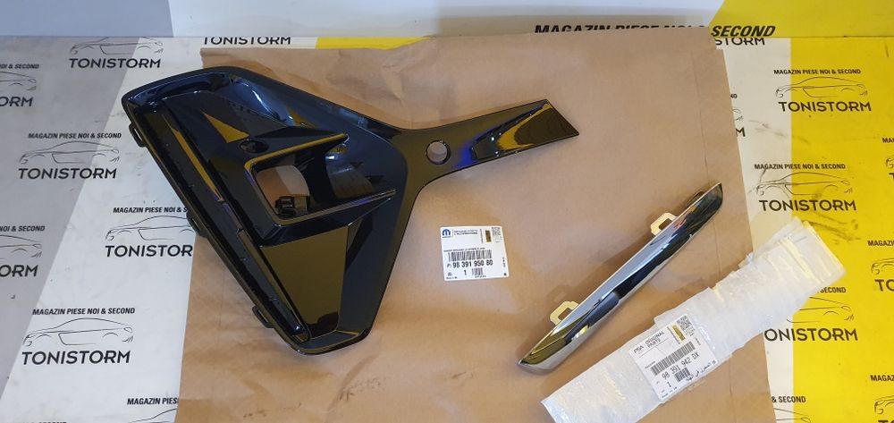 Grila Proiector Opel Astra L, Ornament crom pt grila proiector Astra L