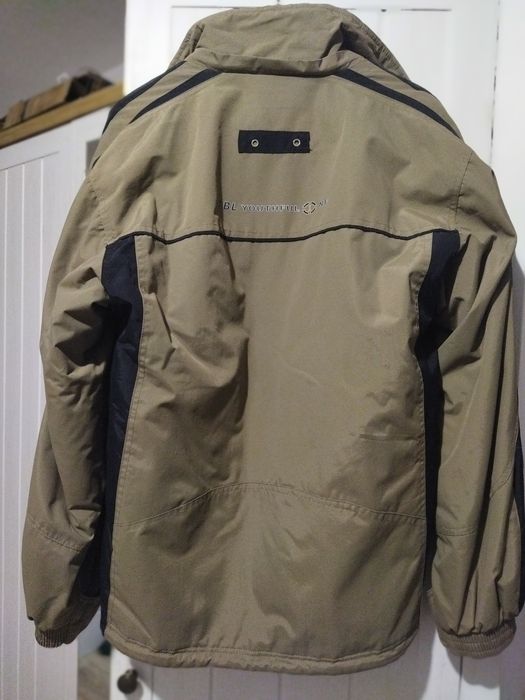 Зимно мъжко яке, размер M.