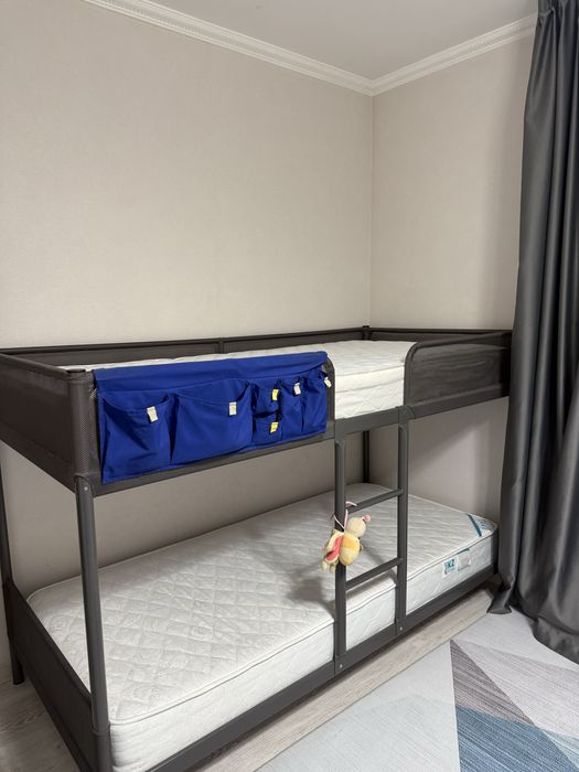 Срочно продам  двухъярусную кровать