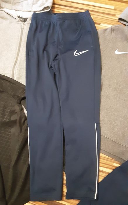 ( М 137-146) NIKE PRO-Nike оригинални термо клин,горници,долници,шорти