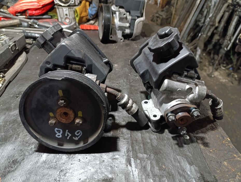 Насос гура на Мерседес W211 ОМ648