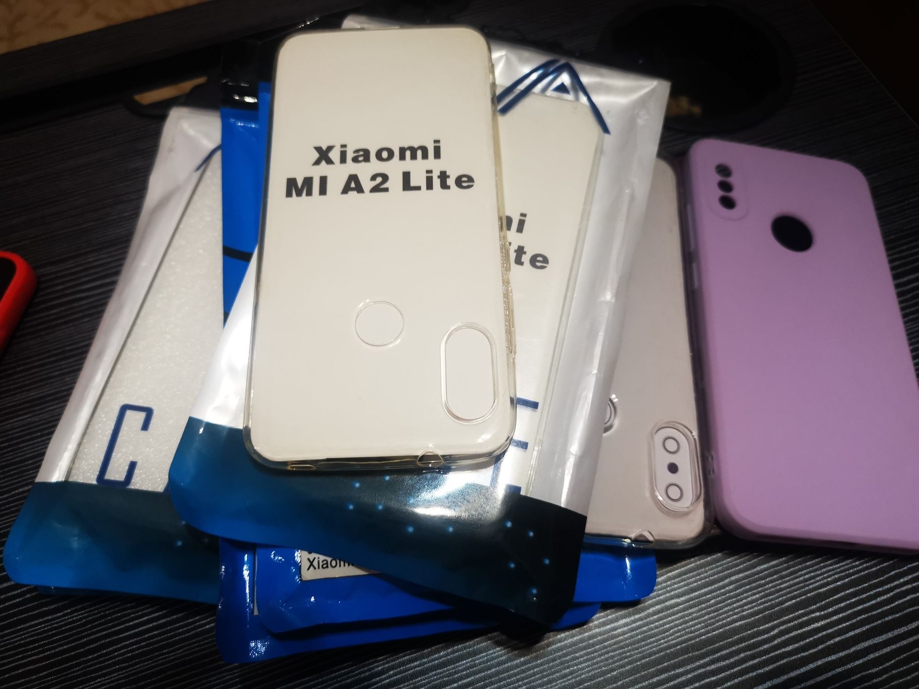 Продам Xiaomi Mi A2 lite 4/64