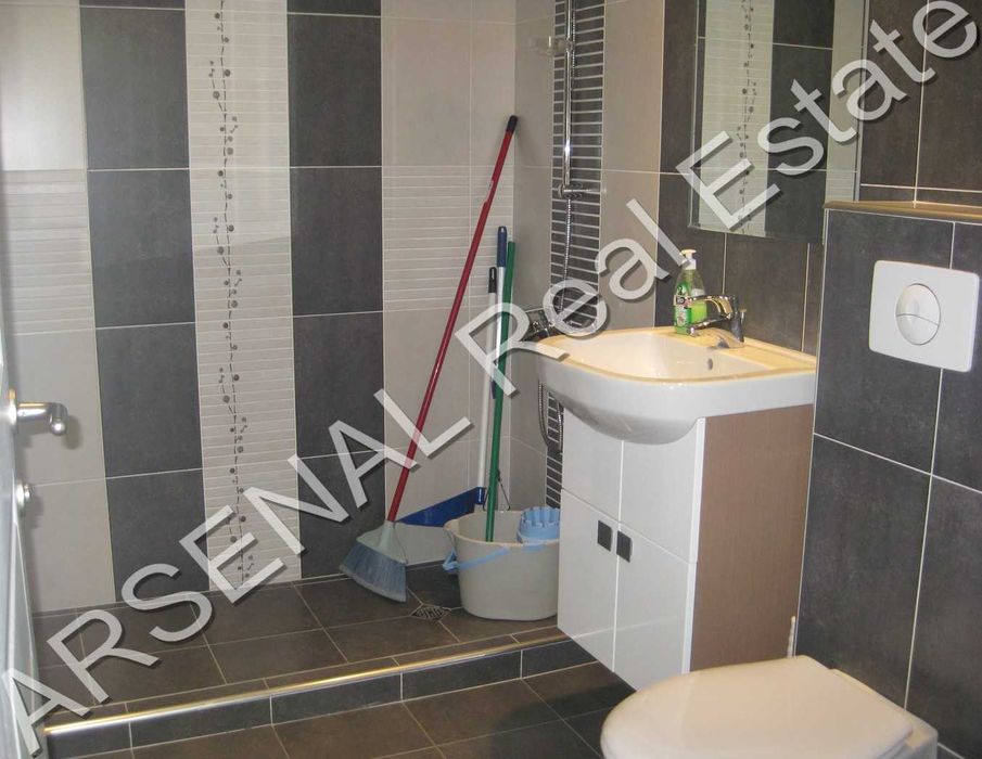 Офис под наем, Борово