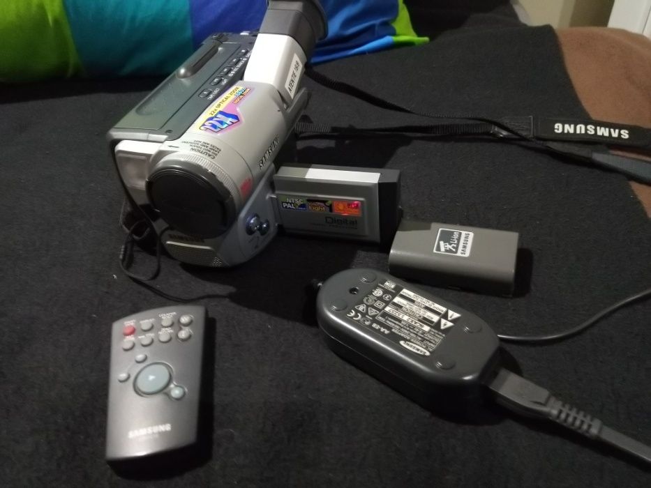 Camcorder NTSC/PALout 8mm Samsung SCL 906 HI 8