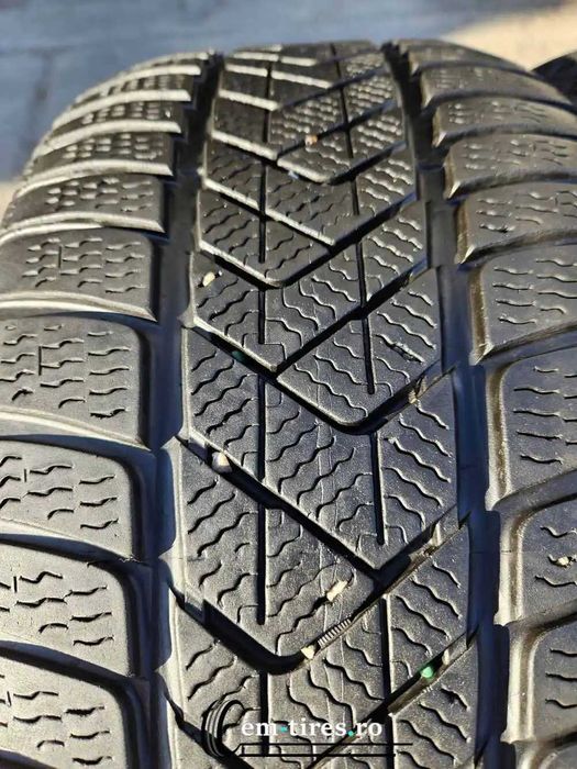 SET 2 Anvelope Iarna 245/40 R19 PIRELLI Sottozero 3 98V - Runflat