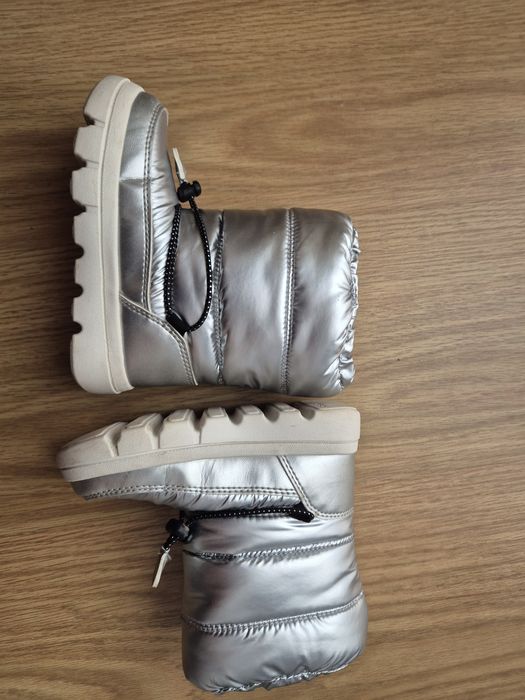 Ghetute Geox marimea 25