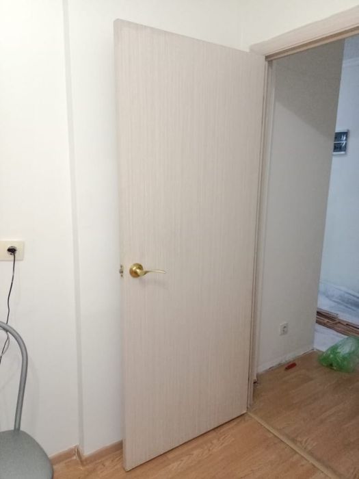 Дверь межкомнатная б/у