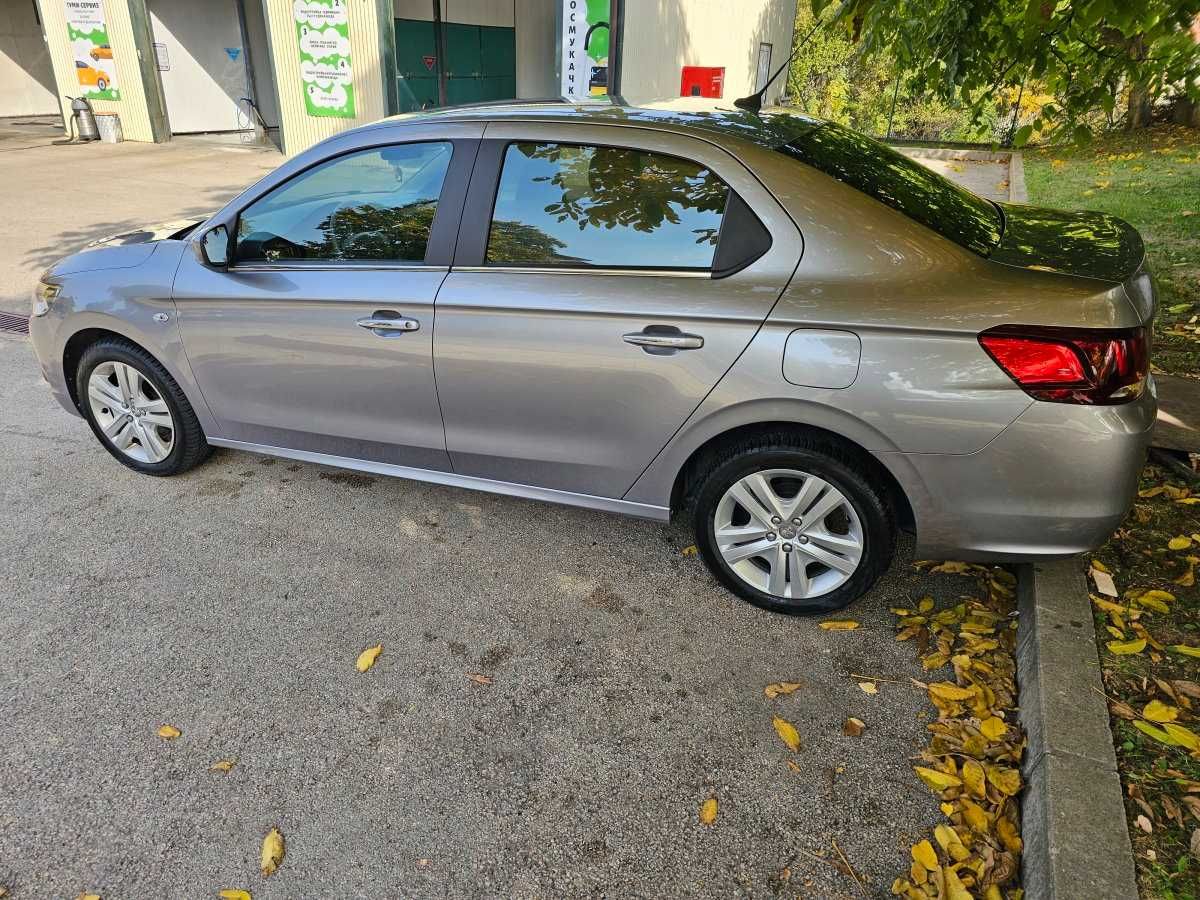 Peugeot 301 1.5 BlueHDI на 35973 км. от първи собственик!
