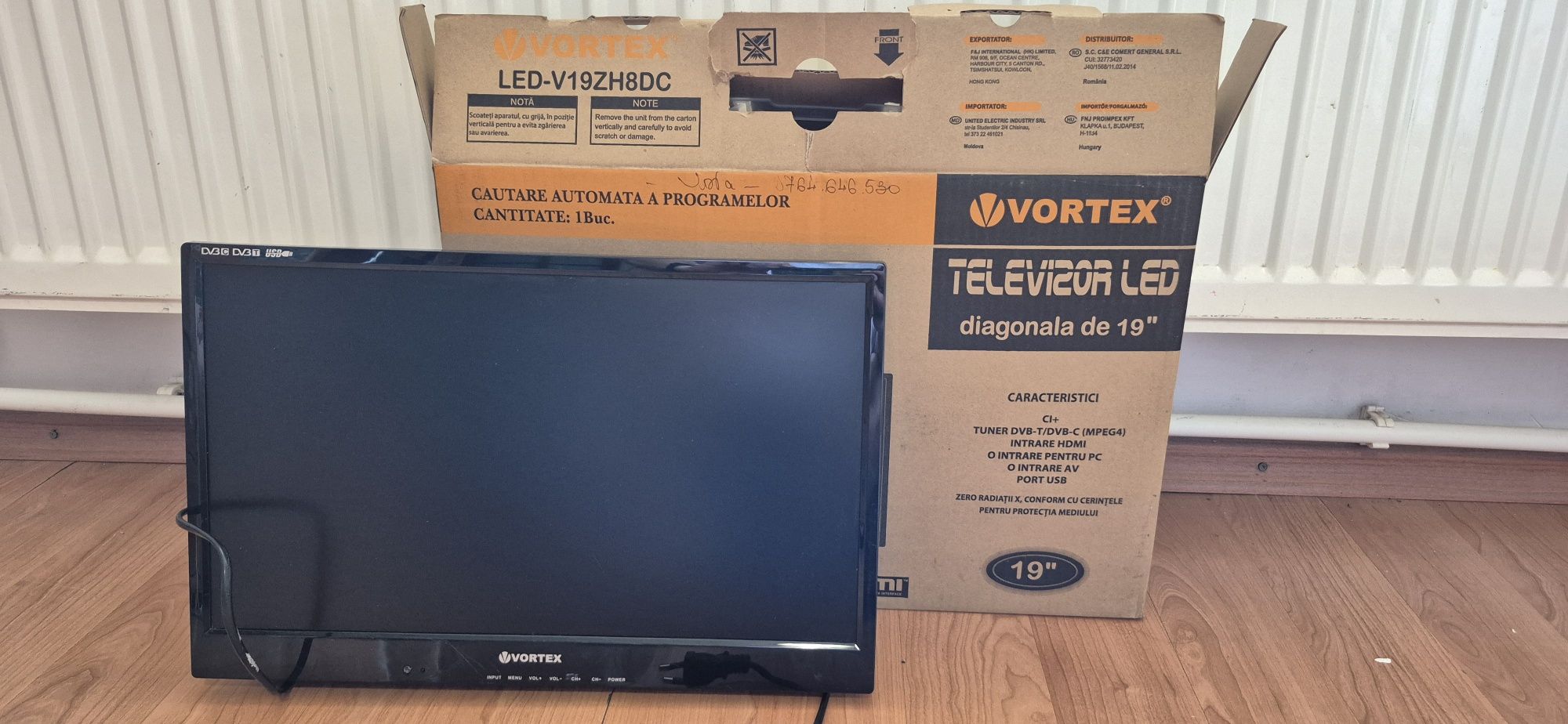 Televizor lcd full hd 19 inch Vortex