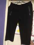 Pantaloni 3/4 still Capri