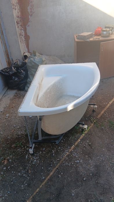 Ванна джакузи в хорошем состояни