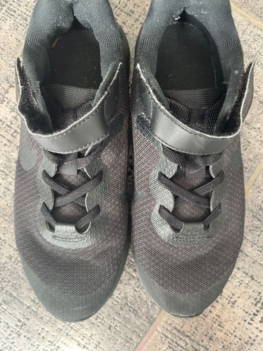 Маратонки Nike р.33.5