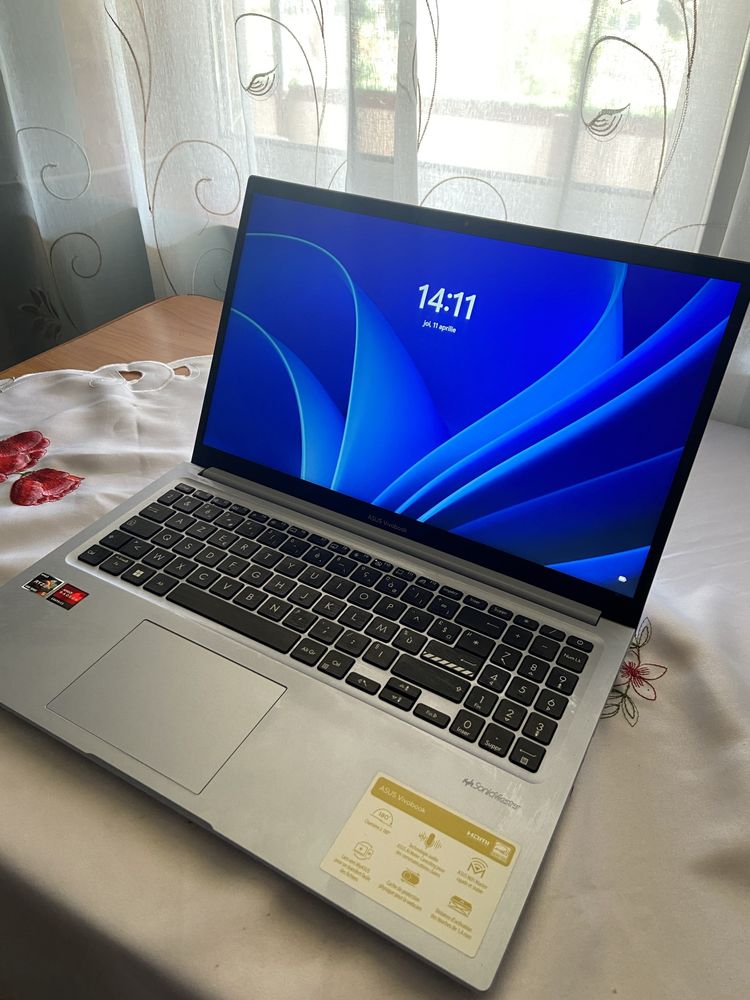 Laptop Asus VivoBook 15