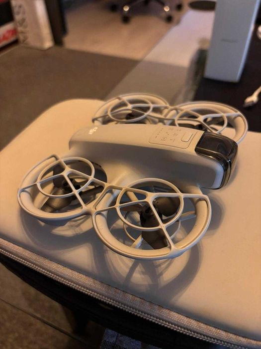 DJI NEO Fly More Combo + Geanta