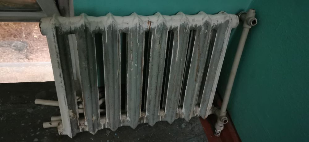 Продам Чугунная батарея