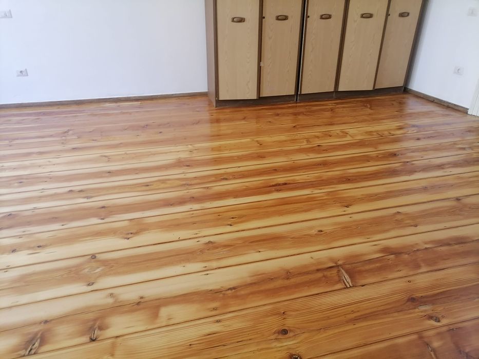 Raschetare, slefuire parchet, dusumele, scari interioare

Des