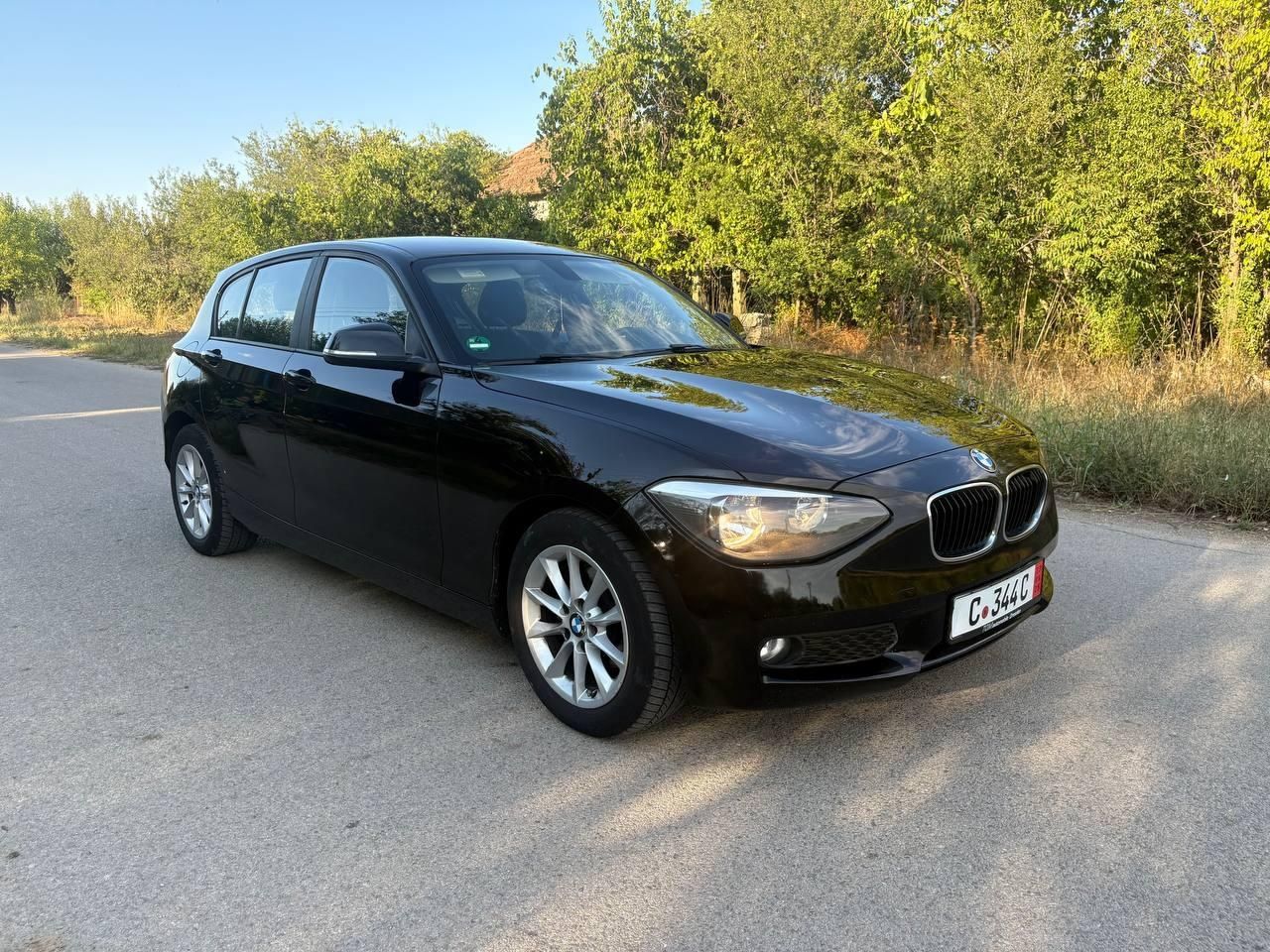 BMW  118 d 2013година