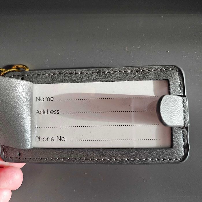Vand Breloc / Tag Versace NOU LV Prada Lanvin