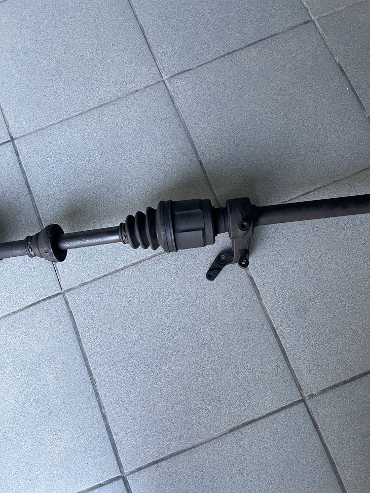 Полуовска лява за хонда FRV-2.0