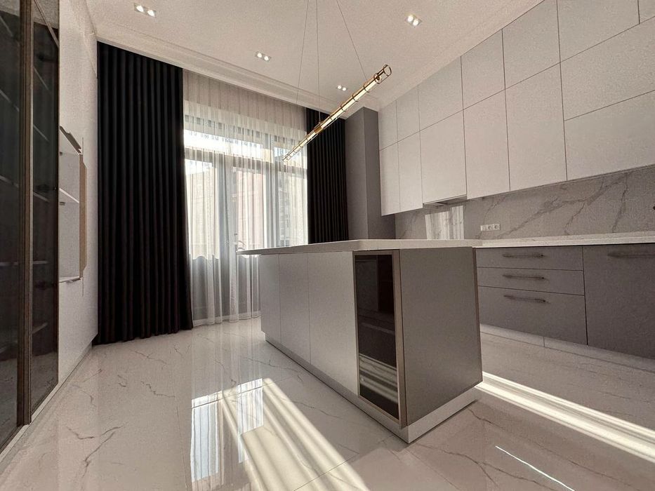 Продаётся 3х комнатная  квартира в ЖК "Новомосковская" от Golden House