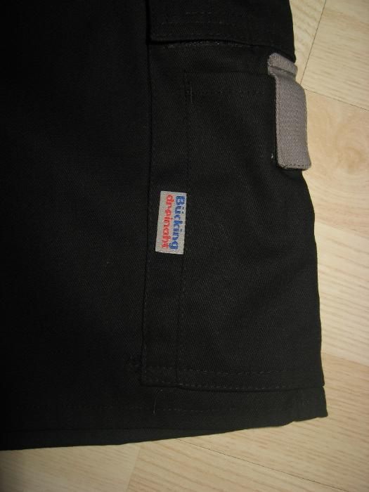 Pantalon Scurt De Salopeta