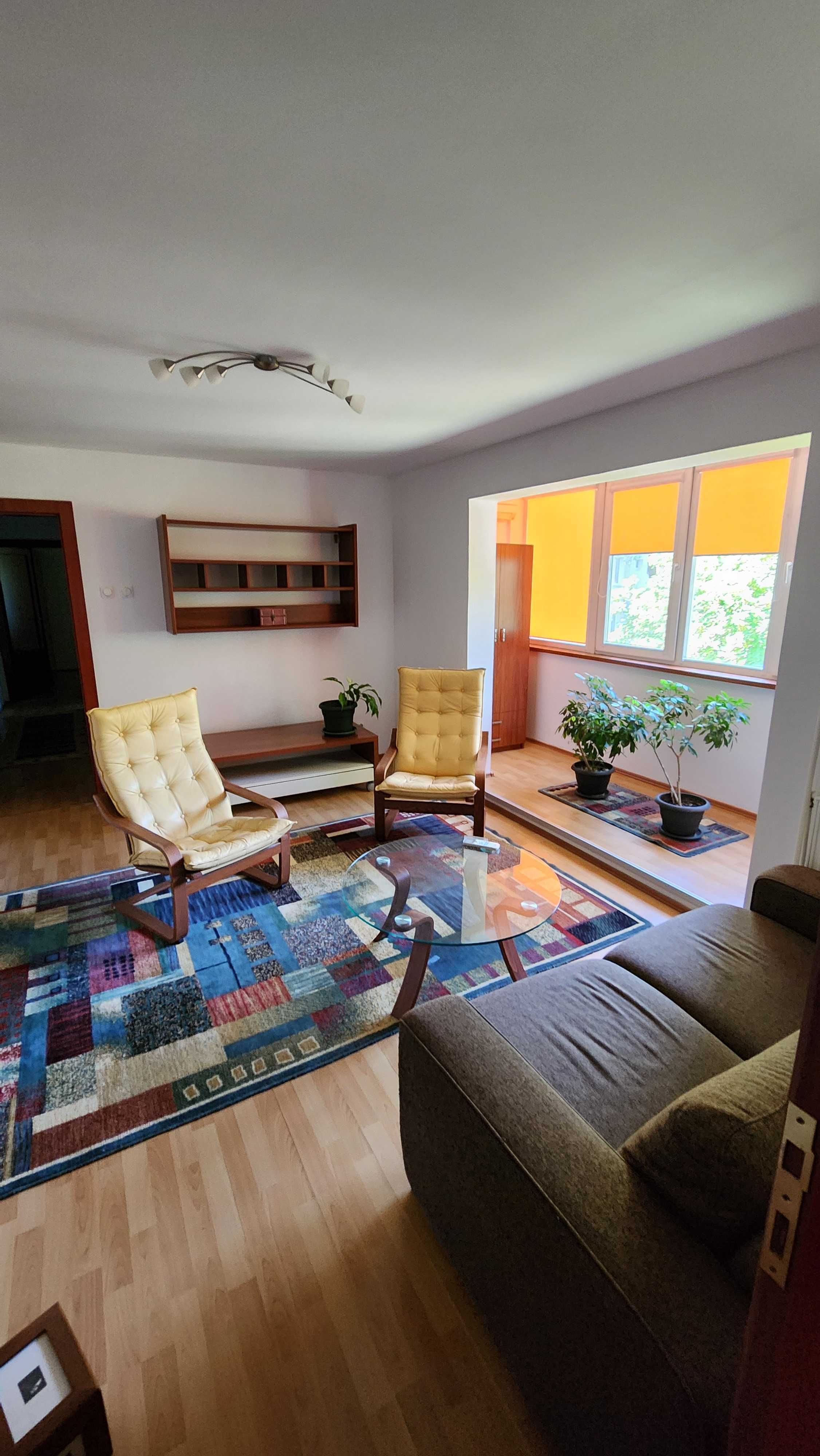 Inchiriez apartament 3 camere zona Brancoveanu, scoala 98 Avram Iancu