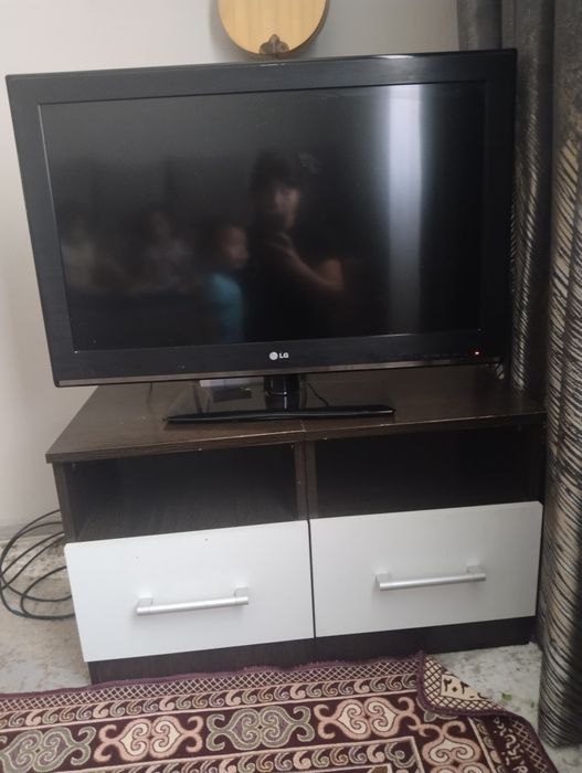 Срочнооо продам !! Телевизор LG