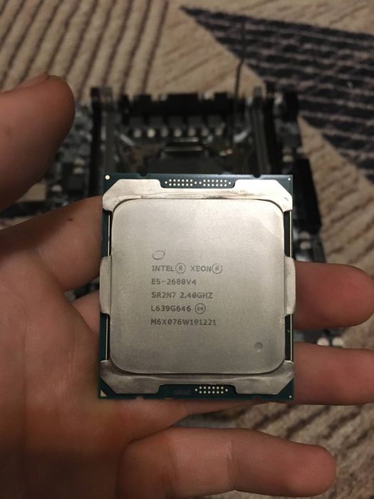 Продам комплект Xeon e 2680 v4 новый