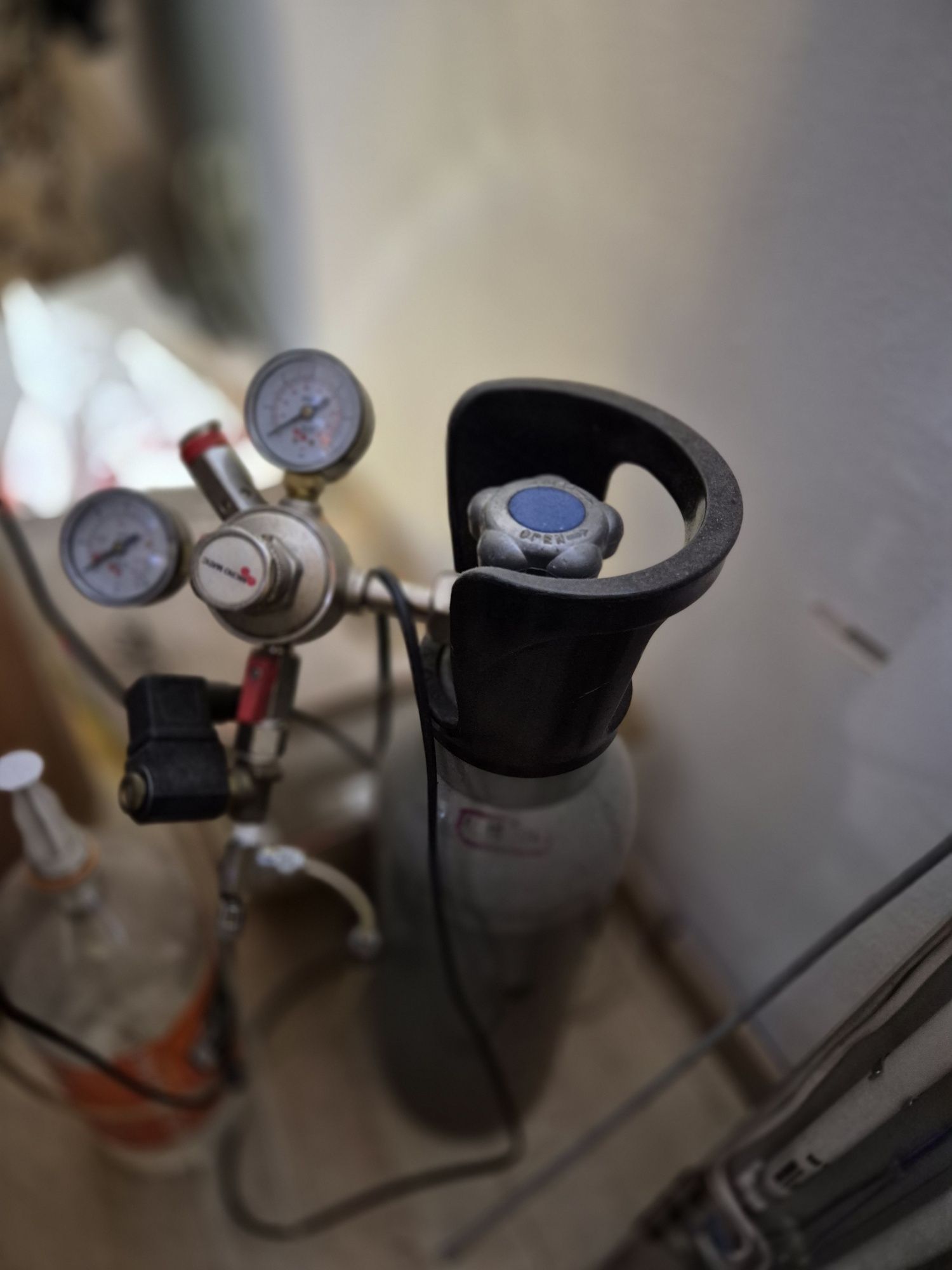 Acvariu 240litri complet