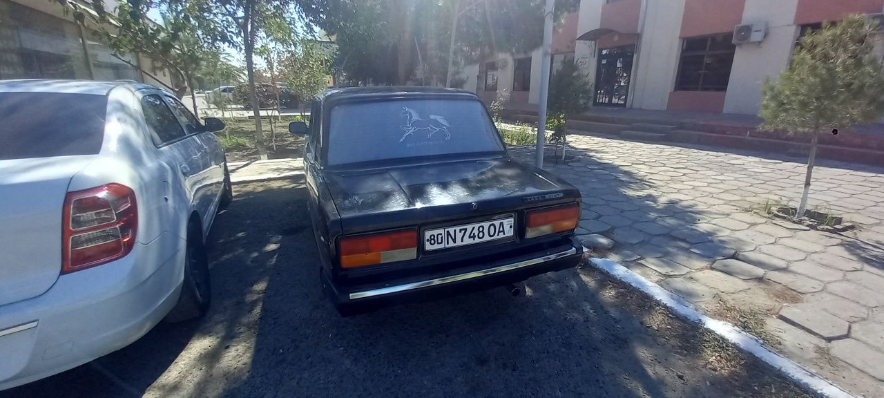 Ваз 2107,1985 йил