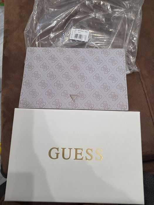Портфейл Guess Orlina - в кутия