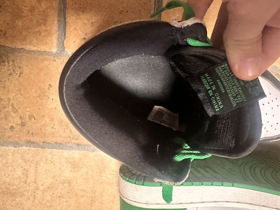 Air Jordan 1 Retro OG High Lucky Green (negociez pana la 60% din pret)