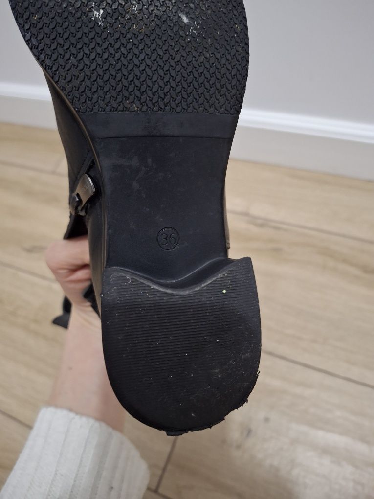 Ghete piele Lasocki primavara - toamna