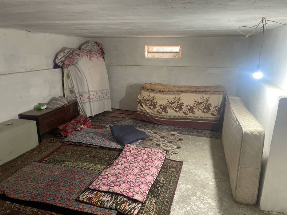 Ижарага участка берилади  дамарик  2 хона  300& шаройит бор лубойга