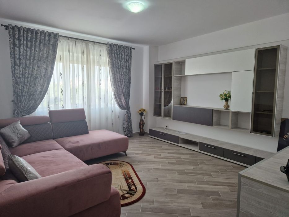 De închiriat apartament cu 2 camere